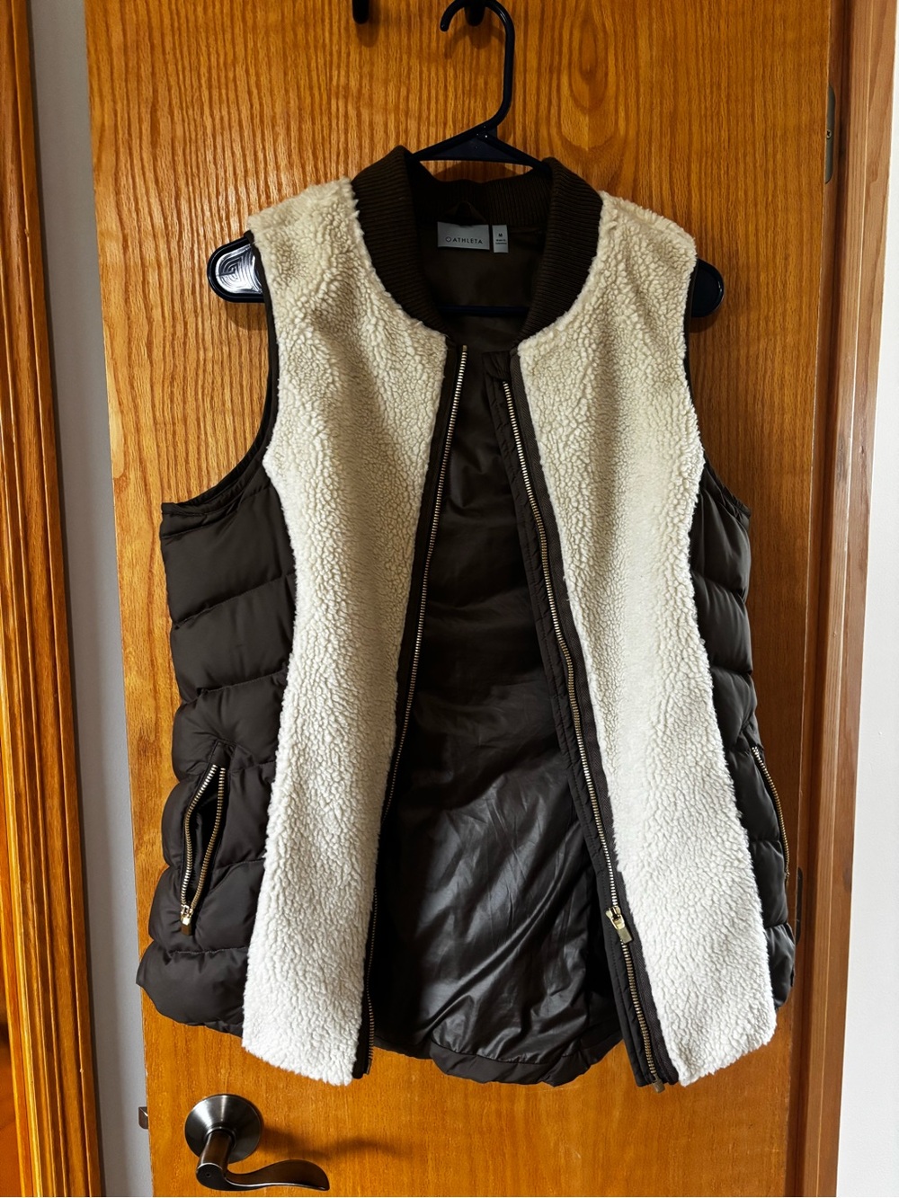 Athleta Cream Sherpa Front Vest with Dark Brown Quilted Sides